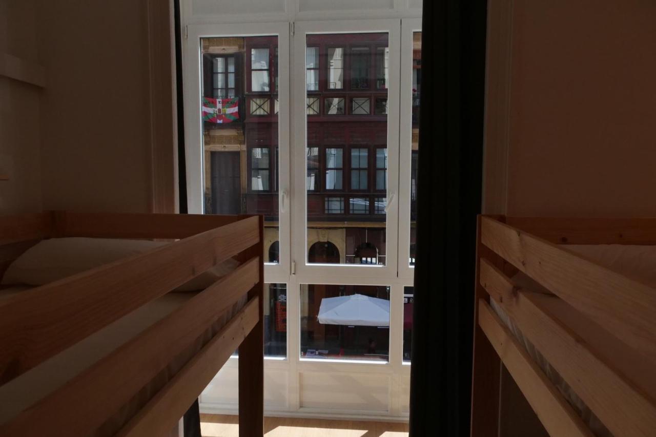 Guitar Hostel ビルバオ エクステリア 写真