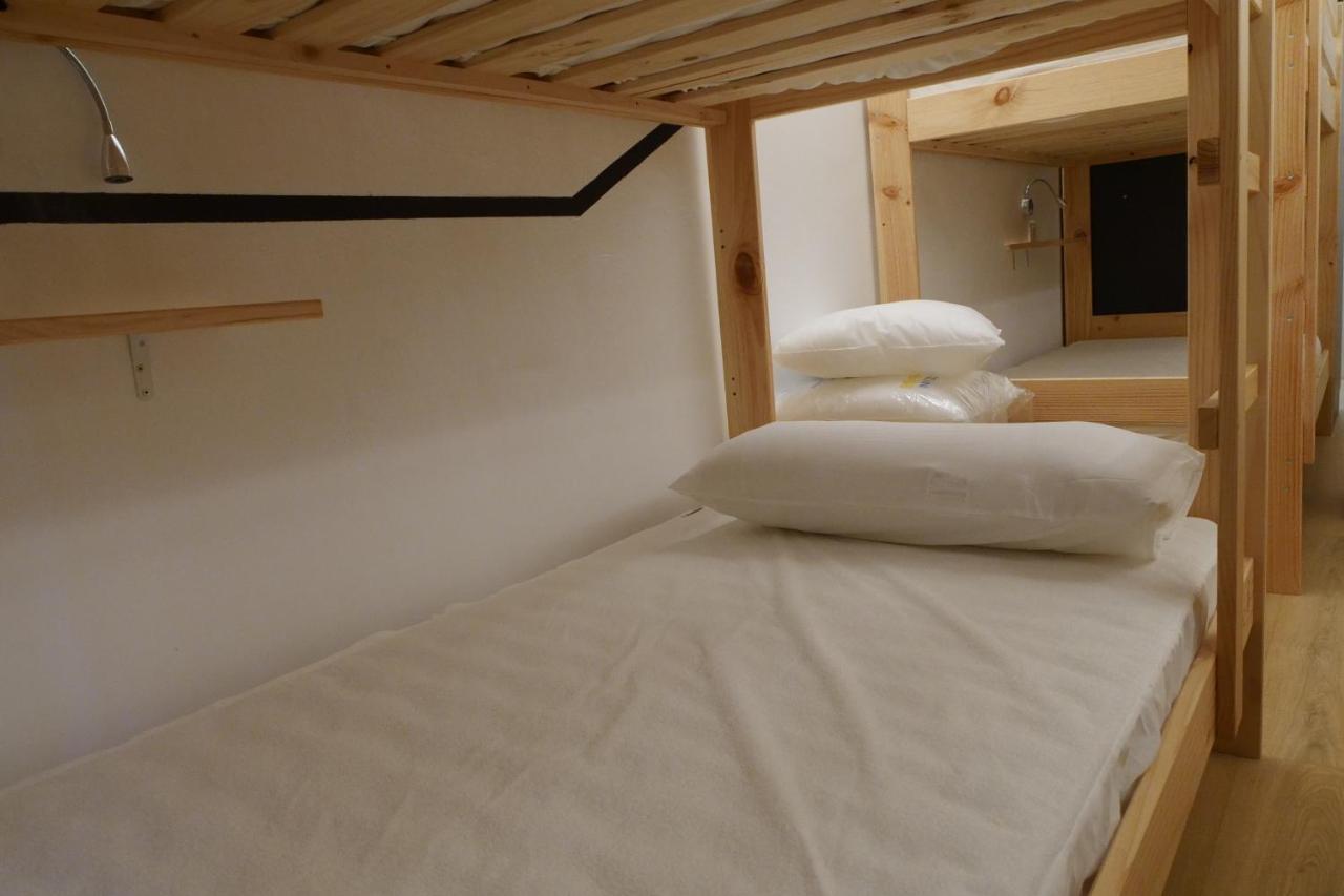 Guitar Hostel ビルバオ エクステリア 写真