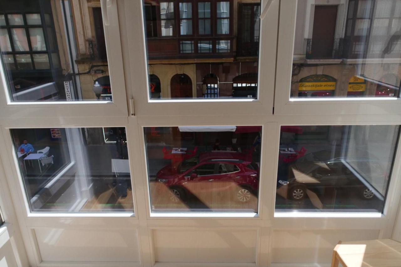 Guitar Hostel ビルバオ エクステリア 写真