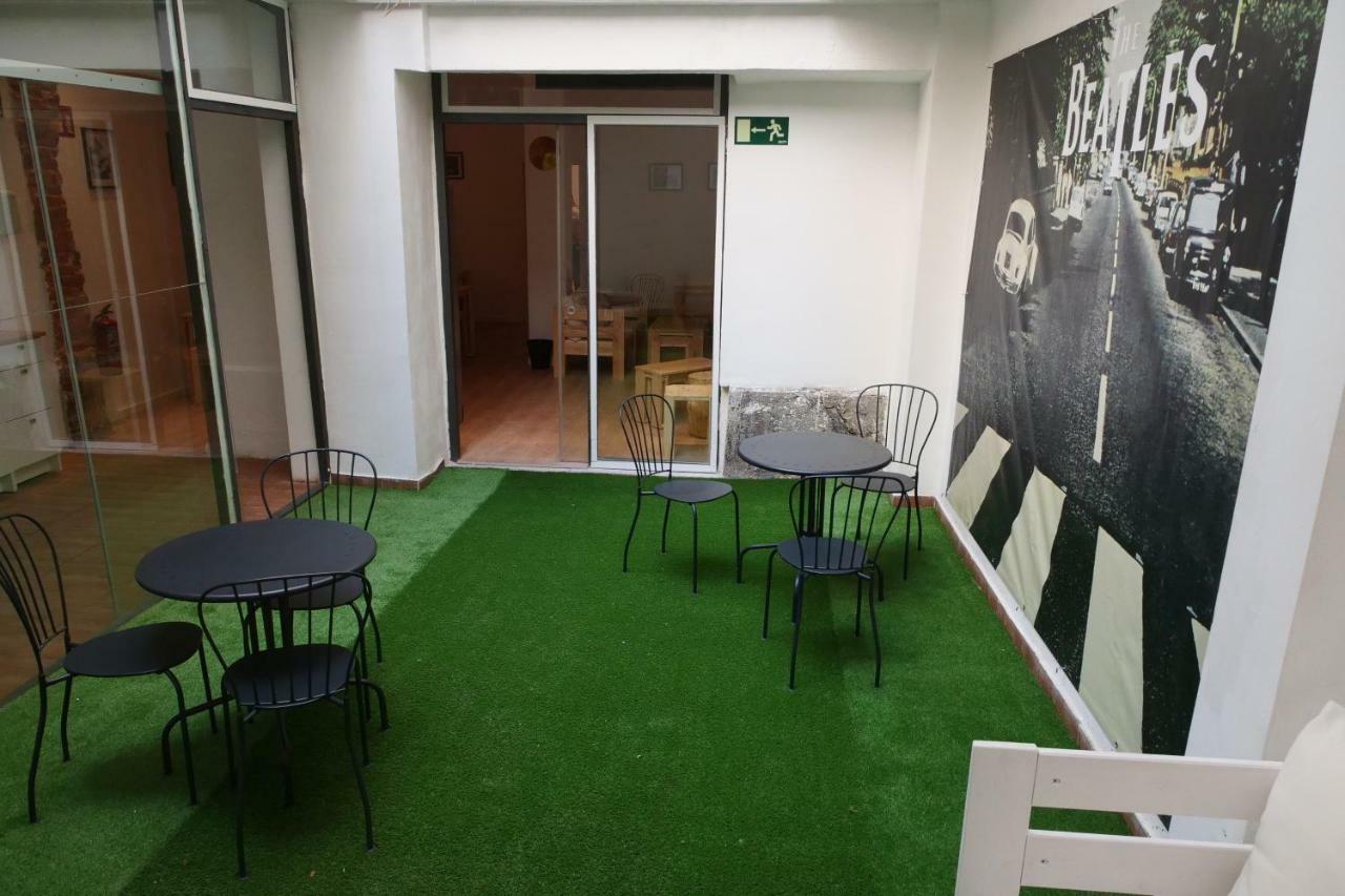 Guitar Hostel ビルバオ エクステリア 写真