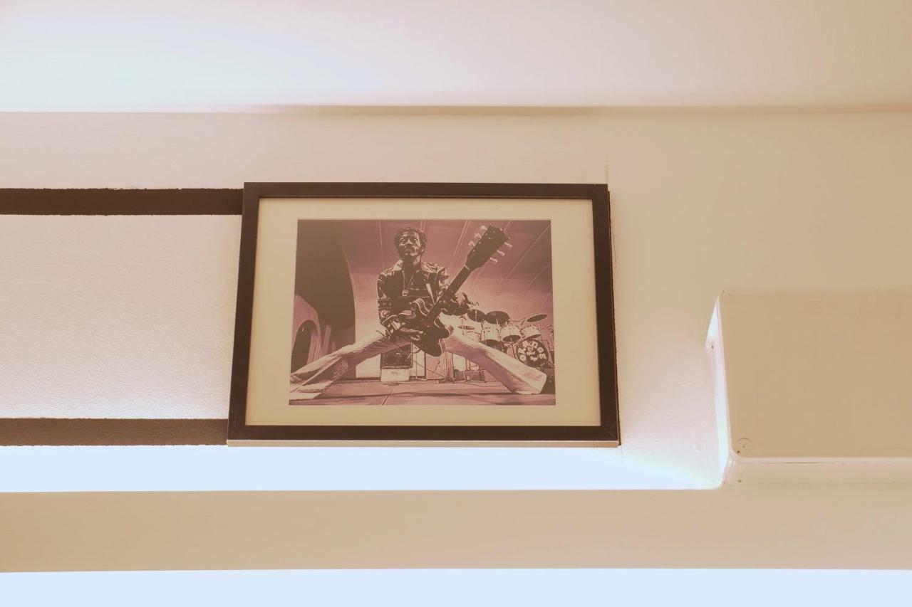 Guitar Hostel ビルバオ エクステリア 写真